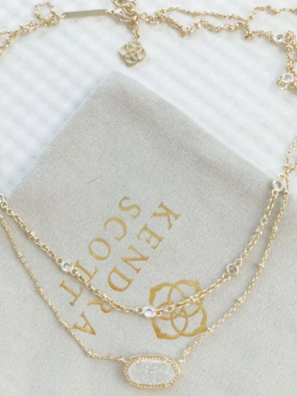 Kendra Scott Elisa White Drusy Double Layer Gold Necklace - Picture 4 of 4